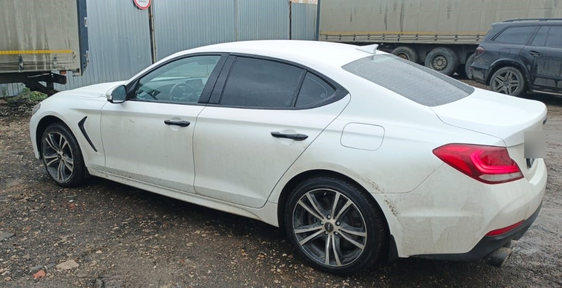 Genesis G70