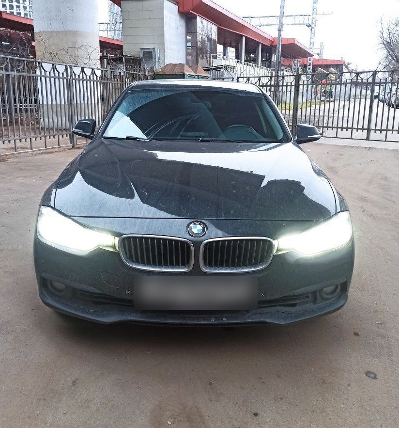 BMW 3-SERIES