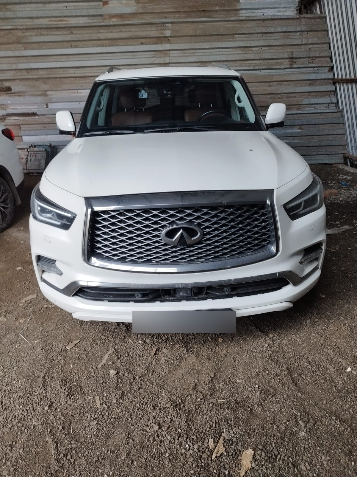Infiniti QX80