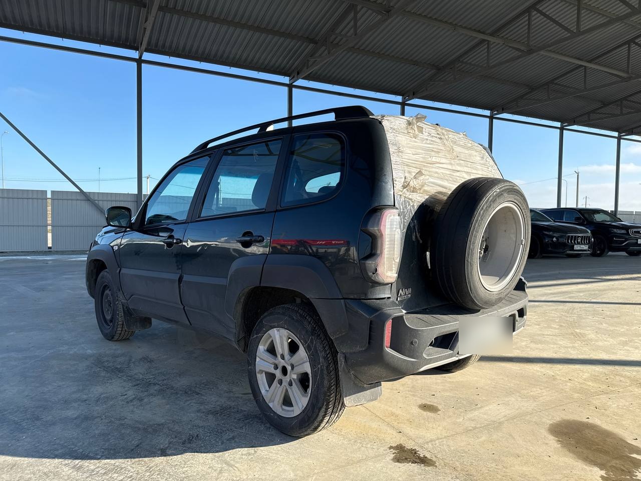 LADA Niva Travel