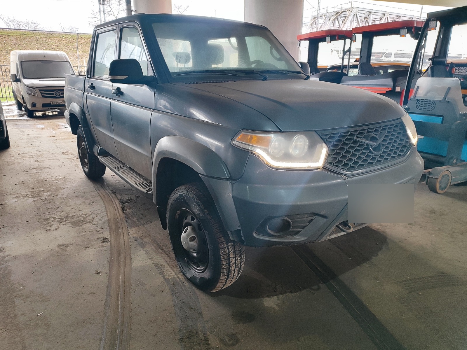 UAZ PATRIOT PICKUP