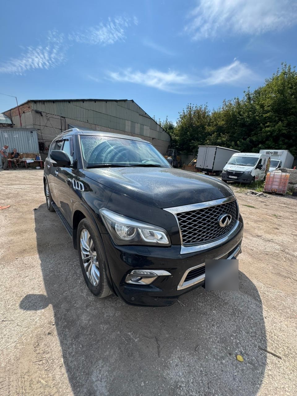 Infiniti QX80
