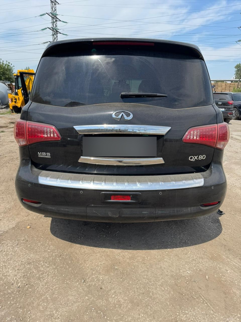 Infiniti QX80