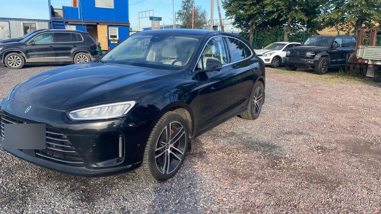 AITO M5