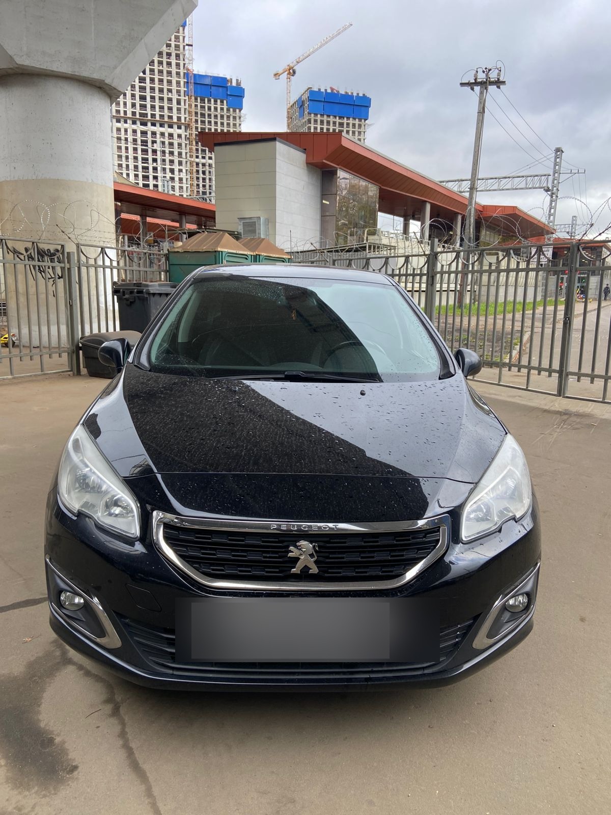 Peugeot 408