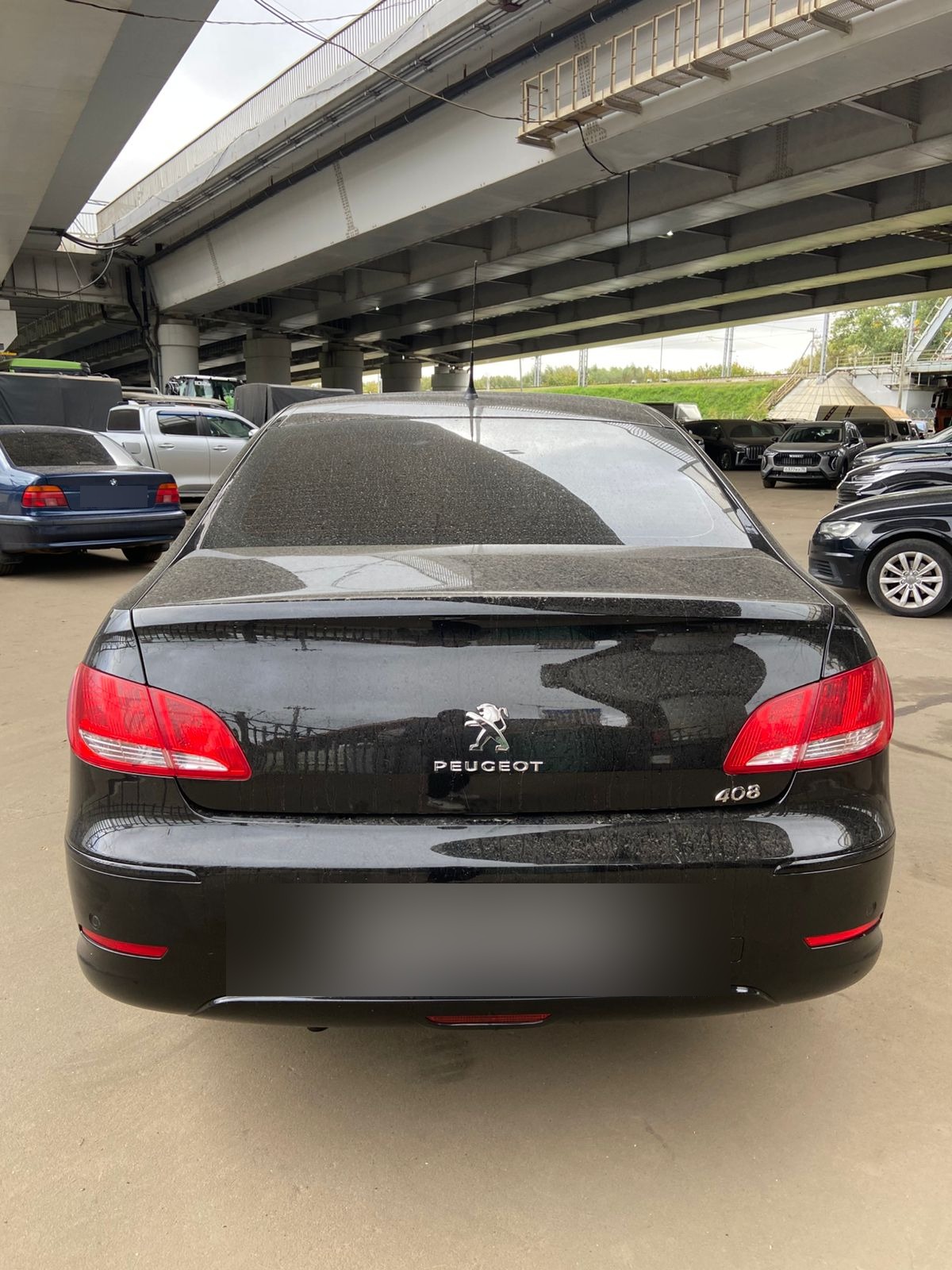 Peugeot 408
