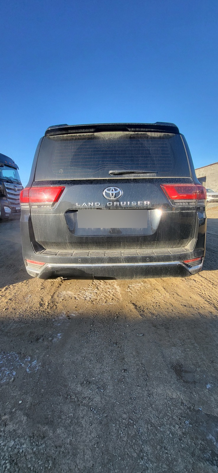 Toyota LAND CRUISER 300