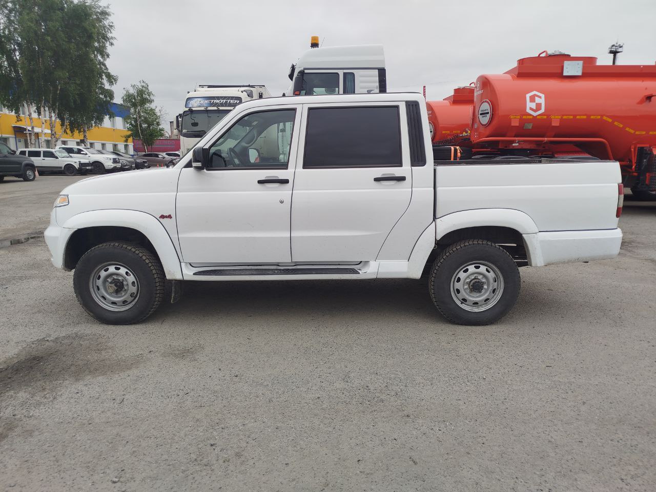 UAZ PATRIOT PICKUP