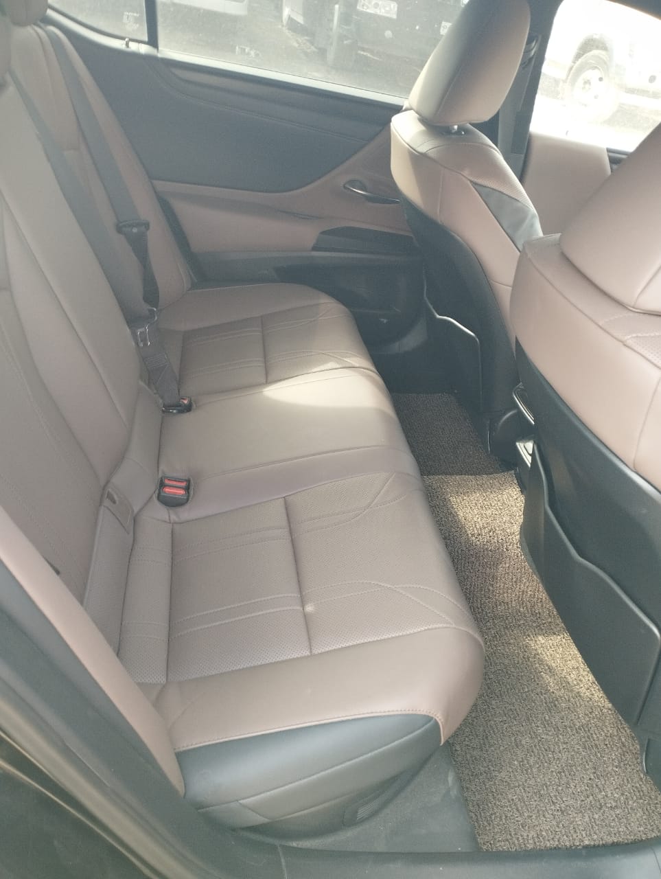 Lexus ES300h