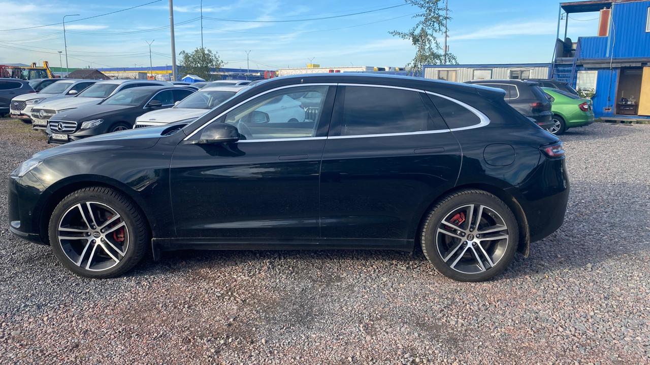 AITO M5