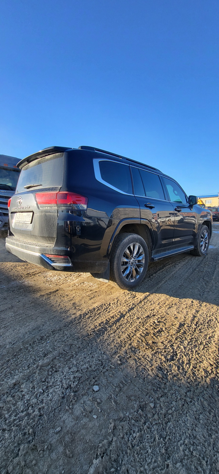 Toyota LAND CRUISER 300
