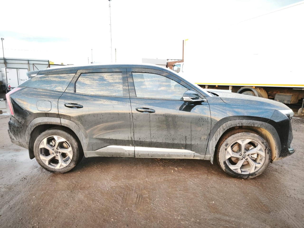 Geely Atlas
